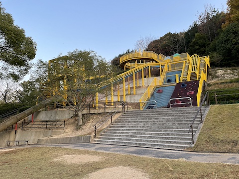 中山公園 冒険広場の風景
