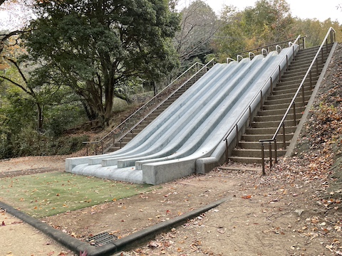 中山公園 冒険広場の風景